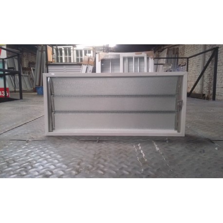 Aireador de aluminio con reja y mosquitero de 0,60 x 0,36