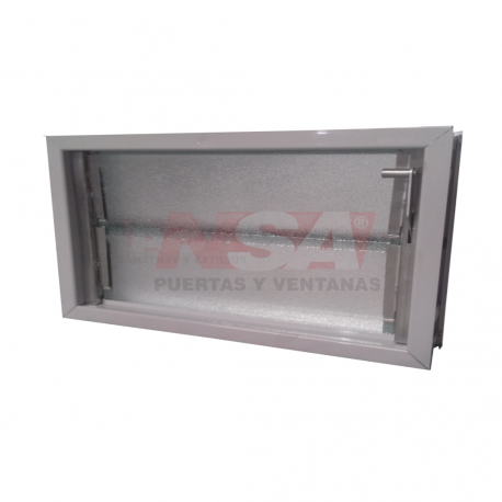 Aireador de aluminio con reja y mosquitero de 0,60 x 0,26. Aireador de aluminio con reja y mosquitero de 0,60 x 0,26.