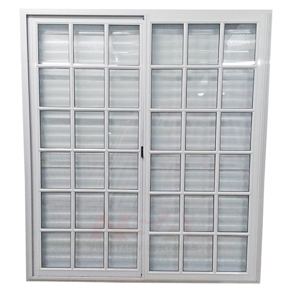 Ventana de aluminio de 2,00 x 2,00 vidrio repartido y postigos corredizos.