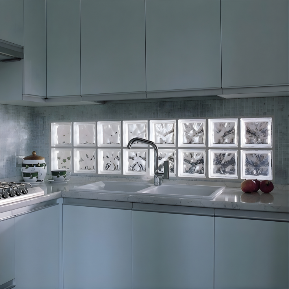 Ladrillos de vidrio trans. Mod. Nube. Medidas 19 x 19 x 8 cm.